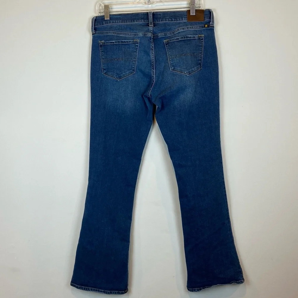 Lucky Brand Women's Dark Blue Boot Cut Jeans - Picture 2 of 11